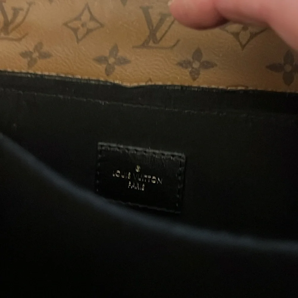 Louis Vuitton AUTHENTIC Reversible Pochette Métis